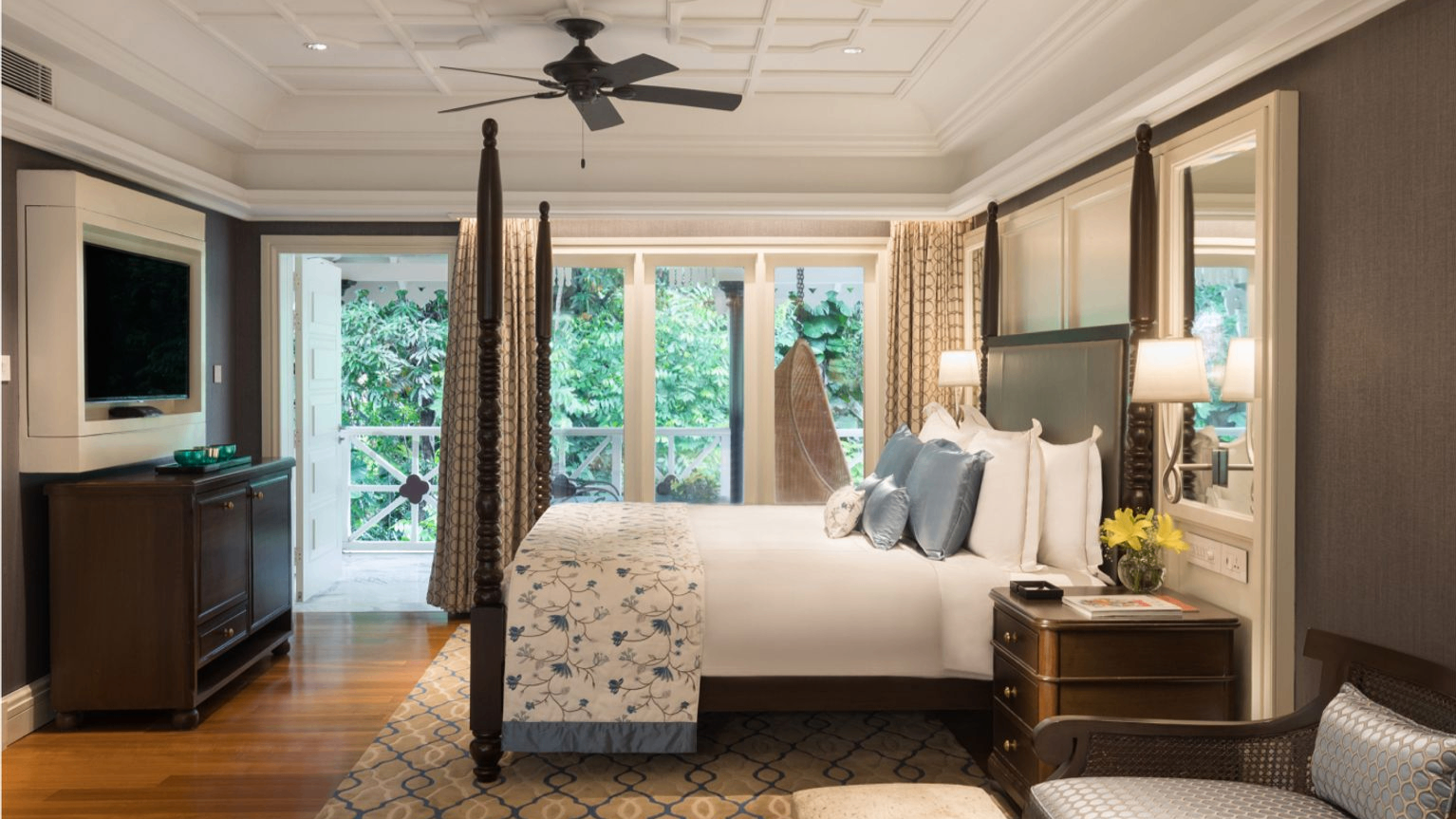 LUXURY GRANDE ROOM GARDEN VIEW KING BED