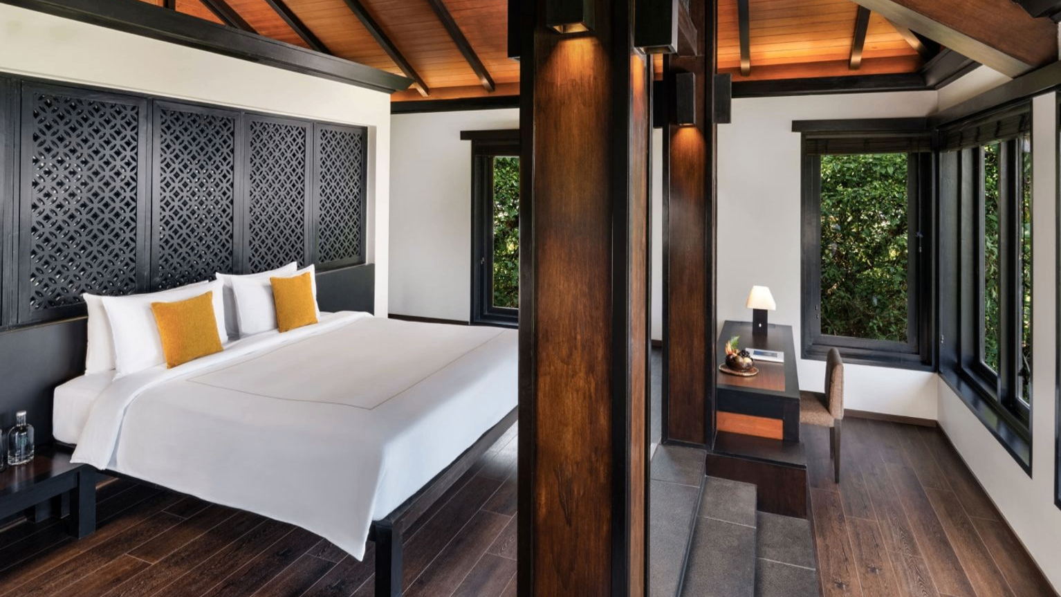 DELUXE COTTAGE QUEEN BED