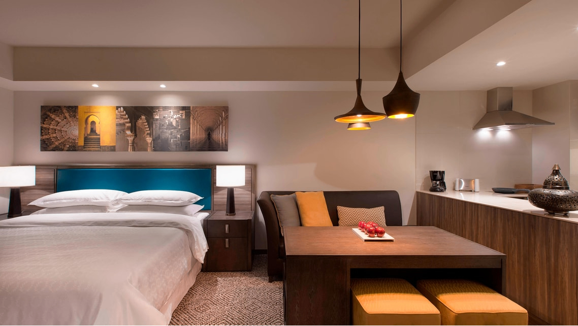 Studio Apartment King