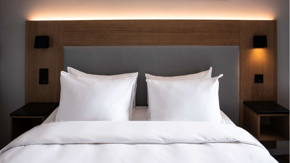 Metropolis Garden Suite