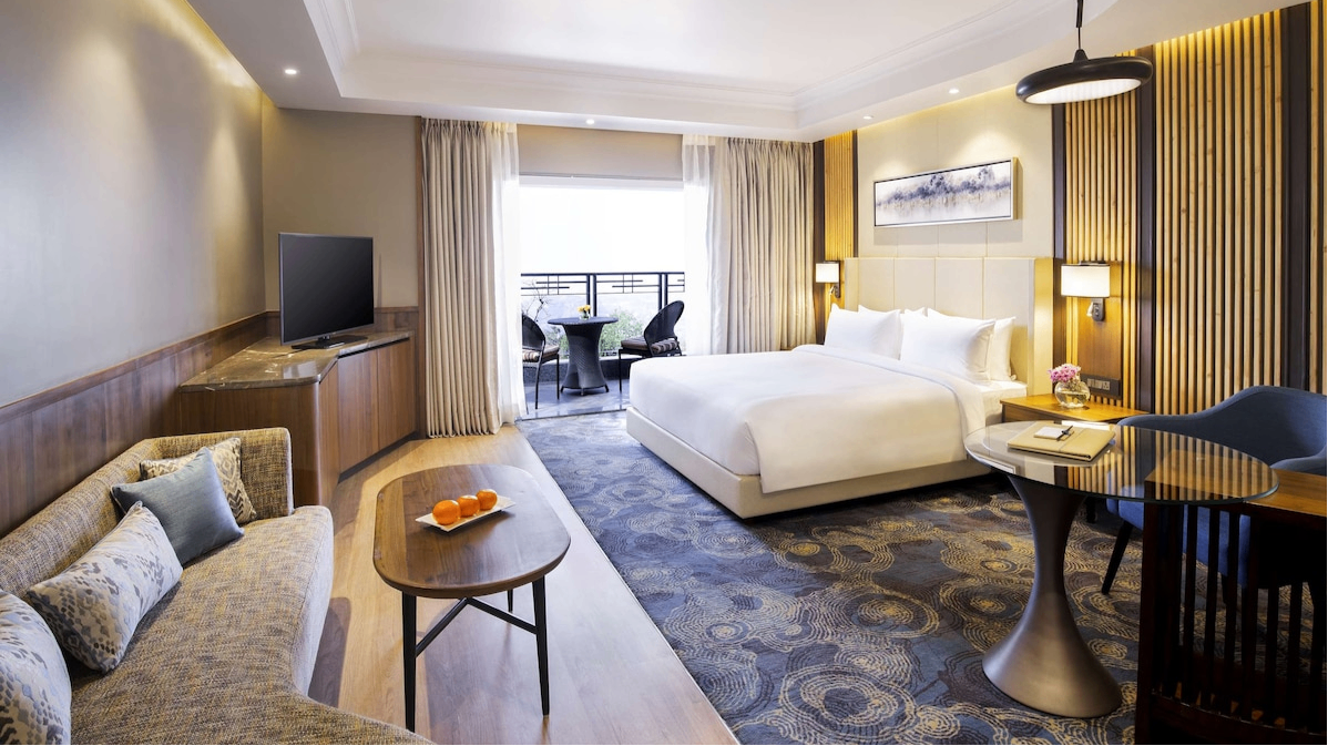 Deluxe Room with Balcony