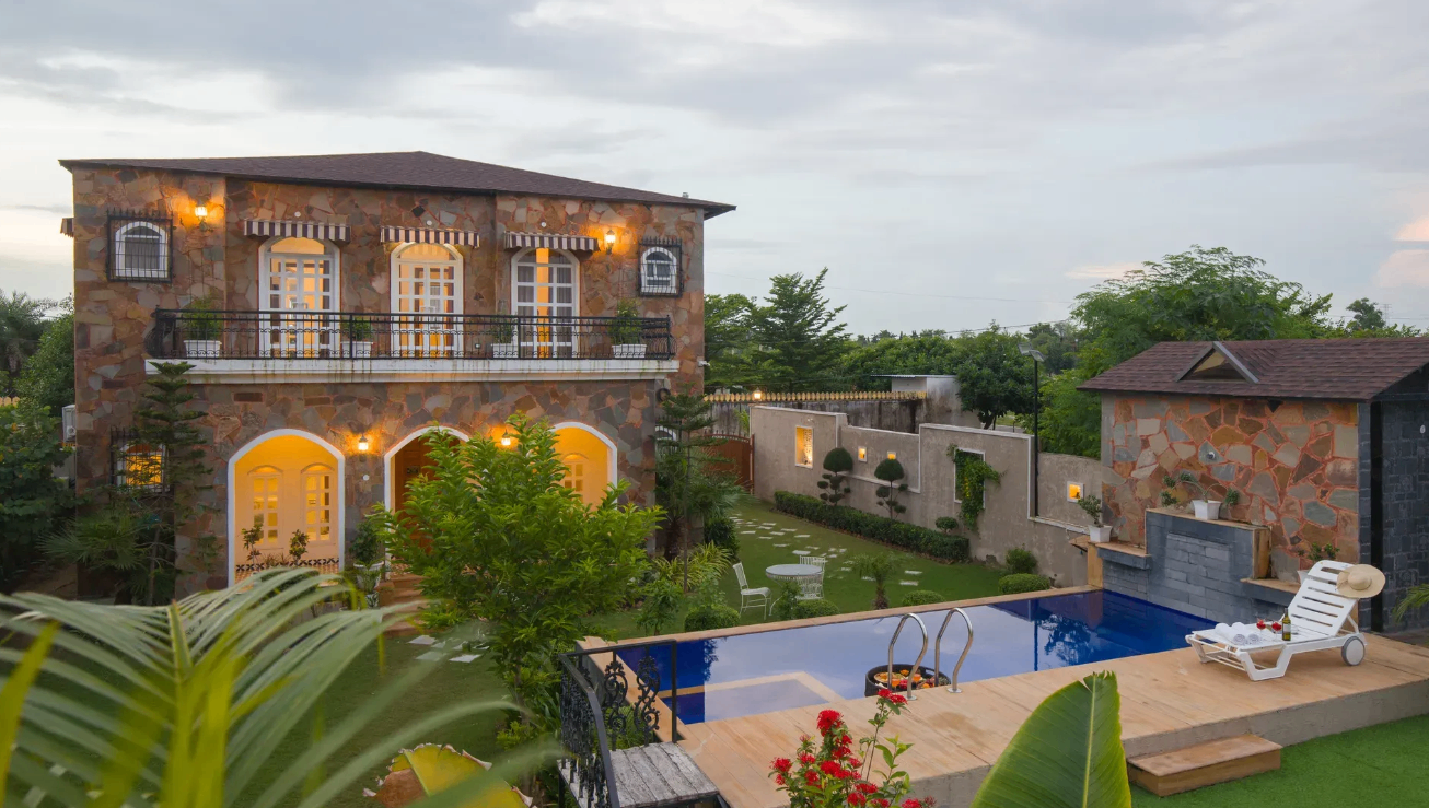 event-venue-ELIVAAS Oakwood Villa