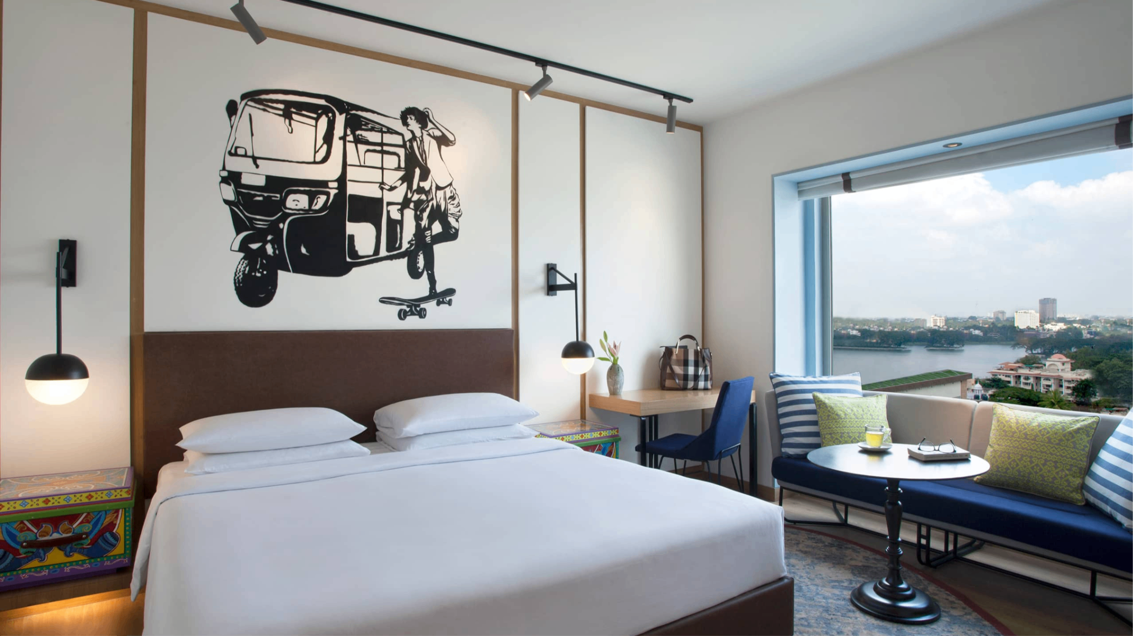 1 King Bed with View