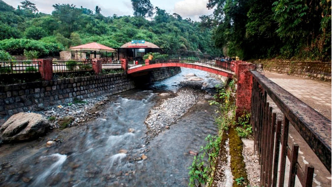 GUCCHUPANI ROBBERS CAVE