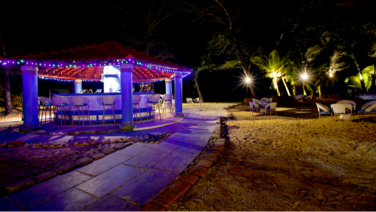 Waves - The Sundowner Cocktail Bar