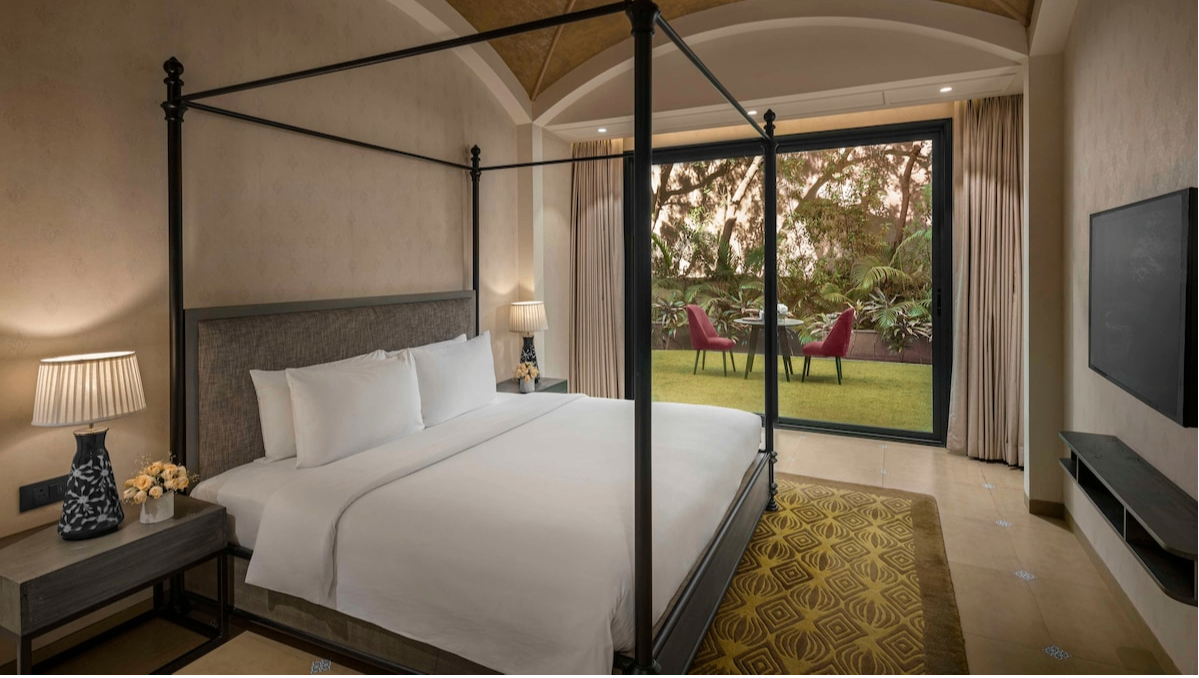 Villa with Private Garden