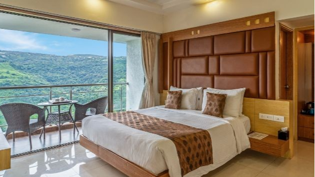 Mountain View Privilege Suites With Balcony