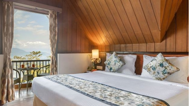 2 Bed Room Family Suite with Valley View and Balcony