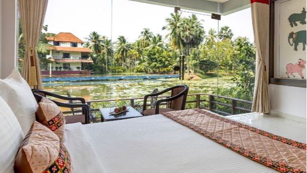 Pond View Premier Room With Private Deck