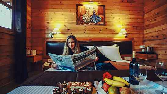 Luxurious Wooden Cottage with Valley View