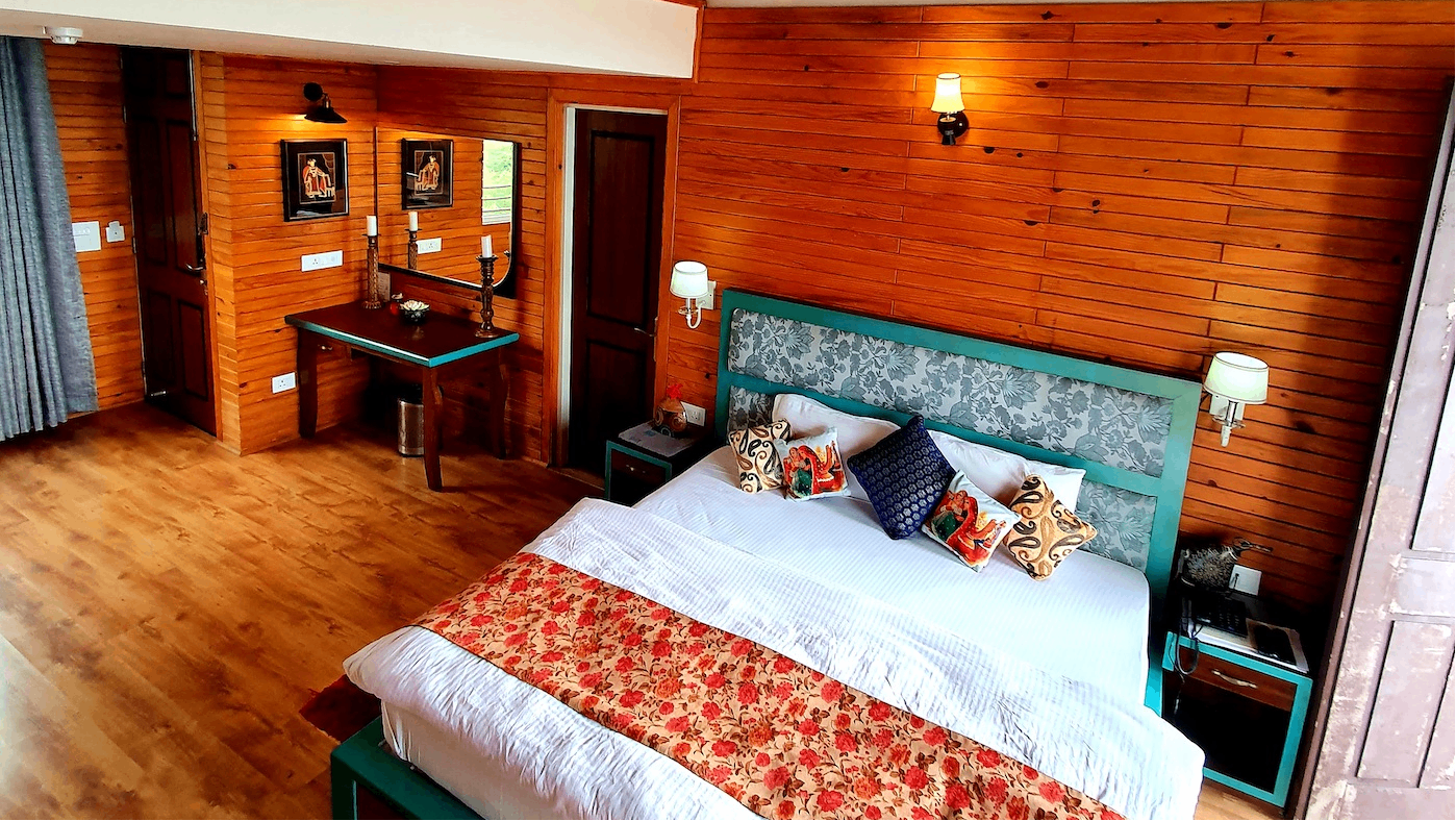 Duplex Mountain View Balcony Room