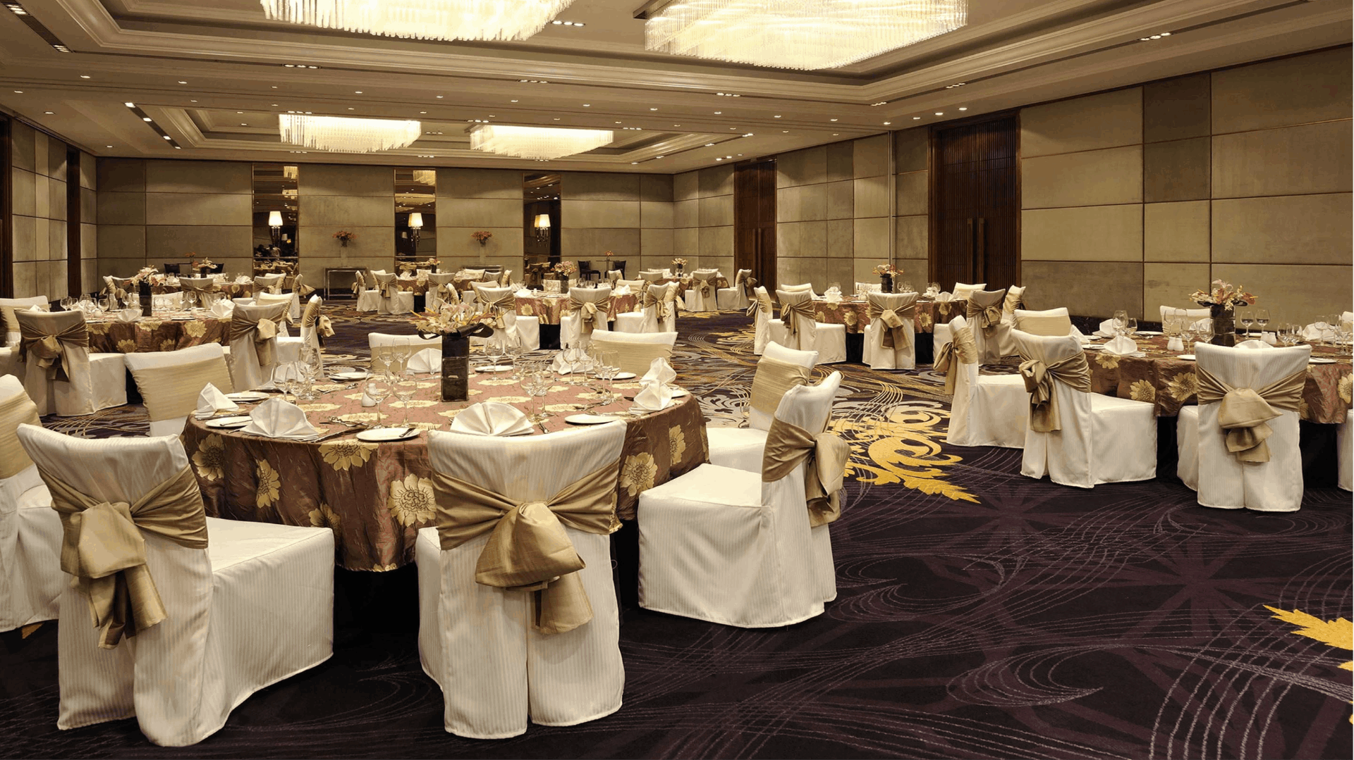 Royale Ball Room 2