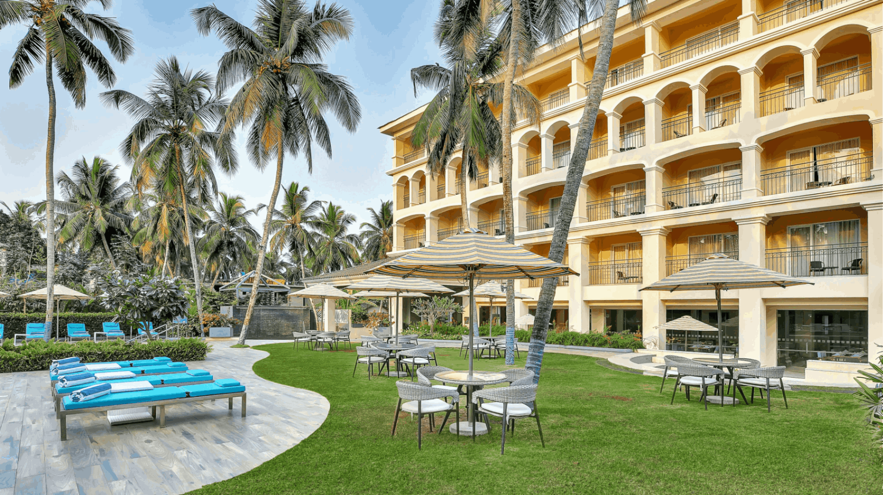 The Poolside lawn Outdoor