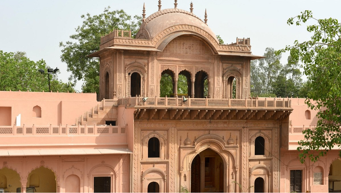 Raja Nahar Singh Palace