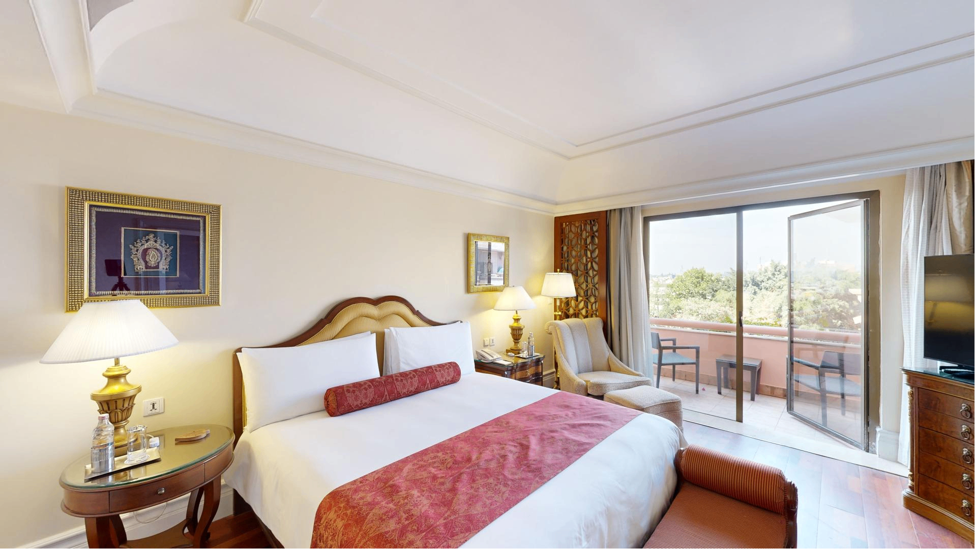 Royal Club Suite