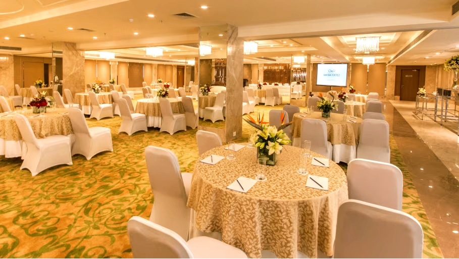 Crystal Ballroom III