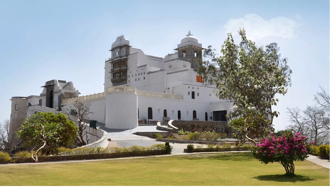 Monsoon Palace/ Sajjangarh Fort