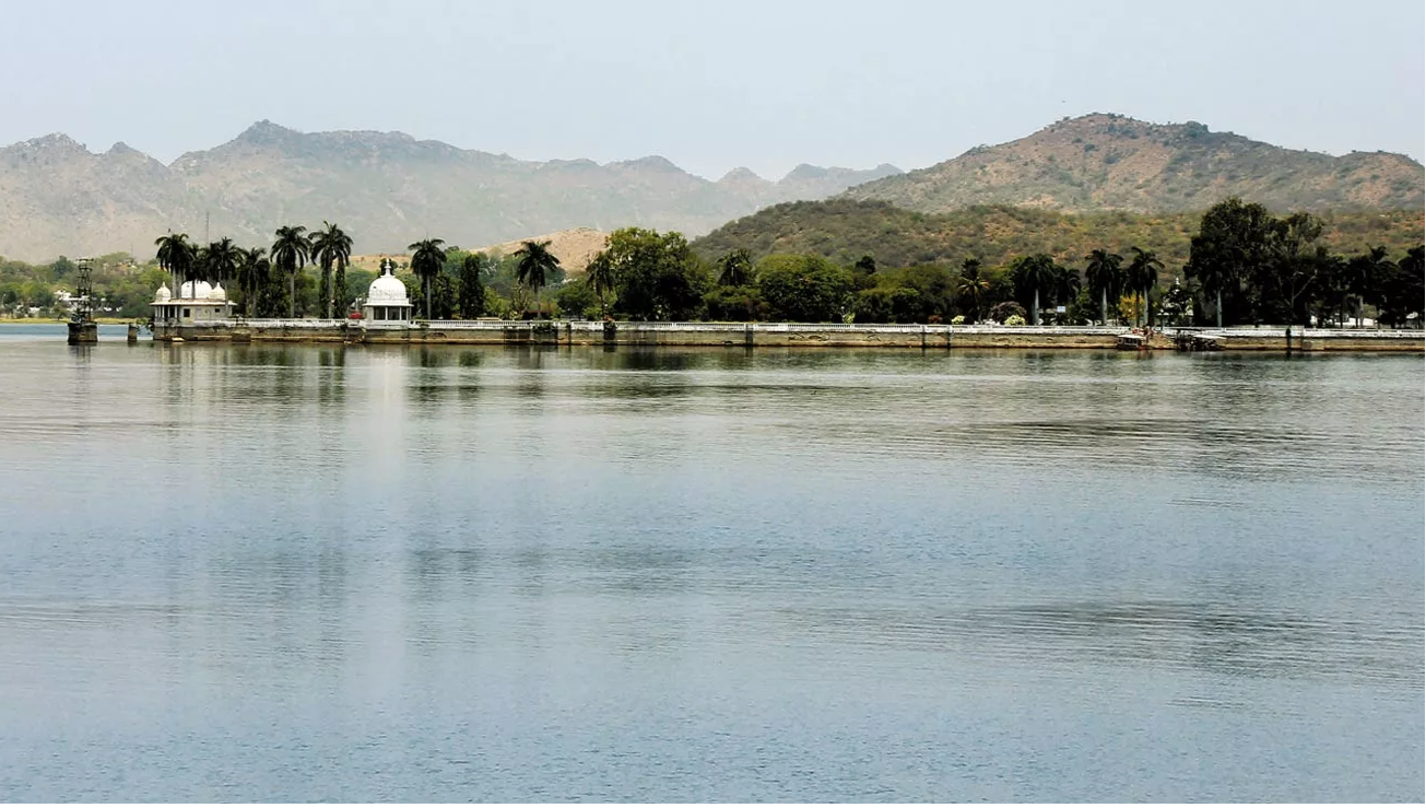 Lake Fateh Sagar