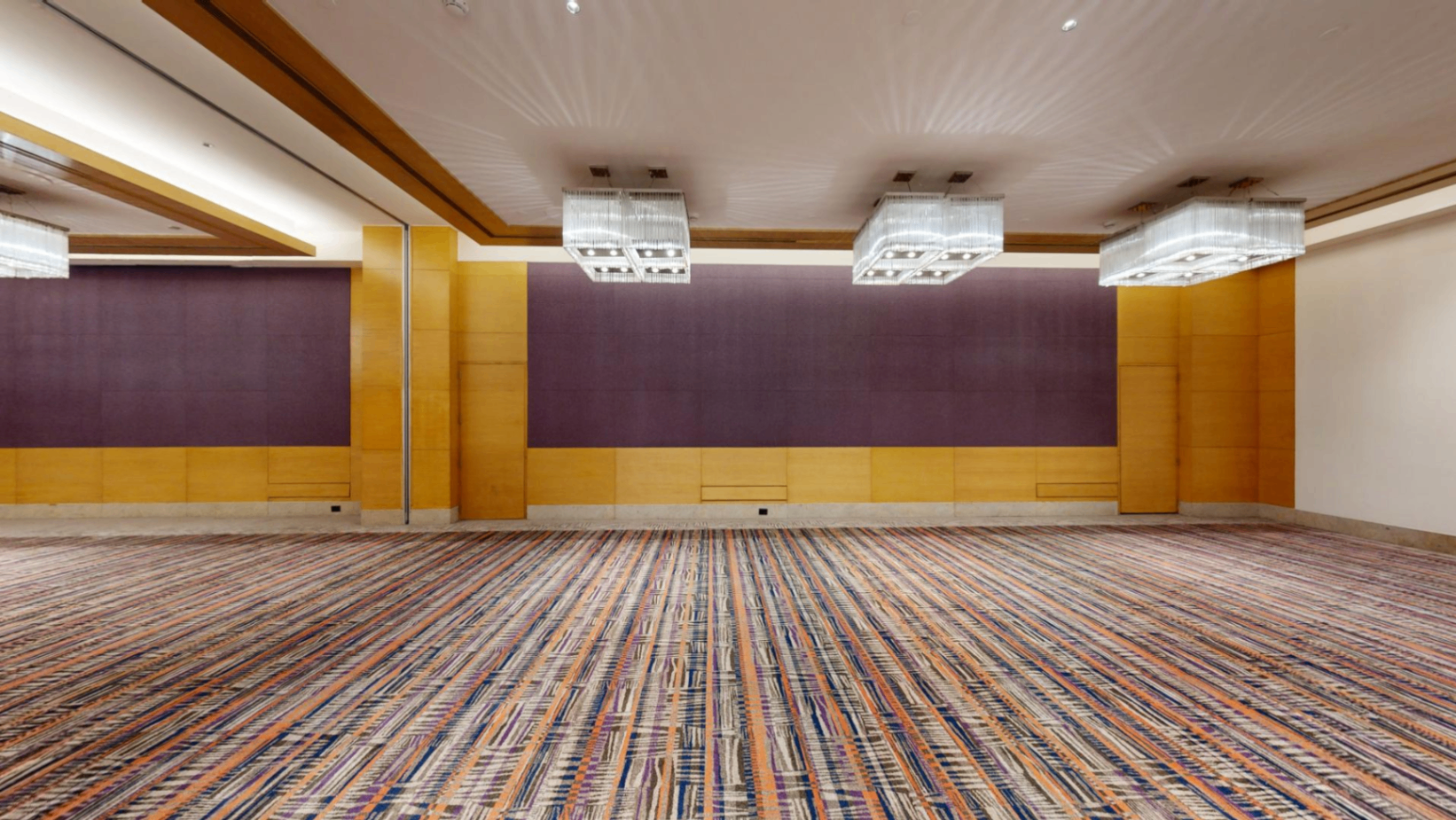 Grand Salon III