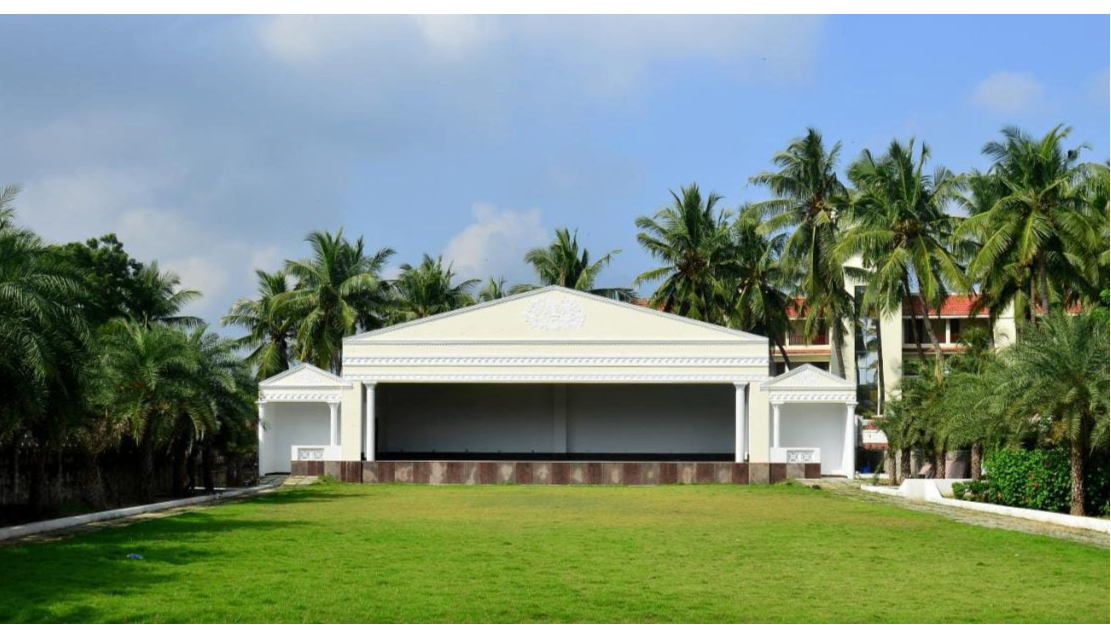Front View Lawn