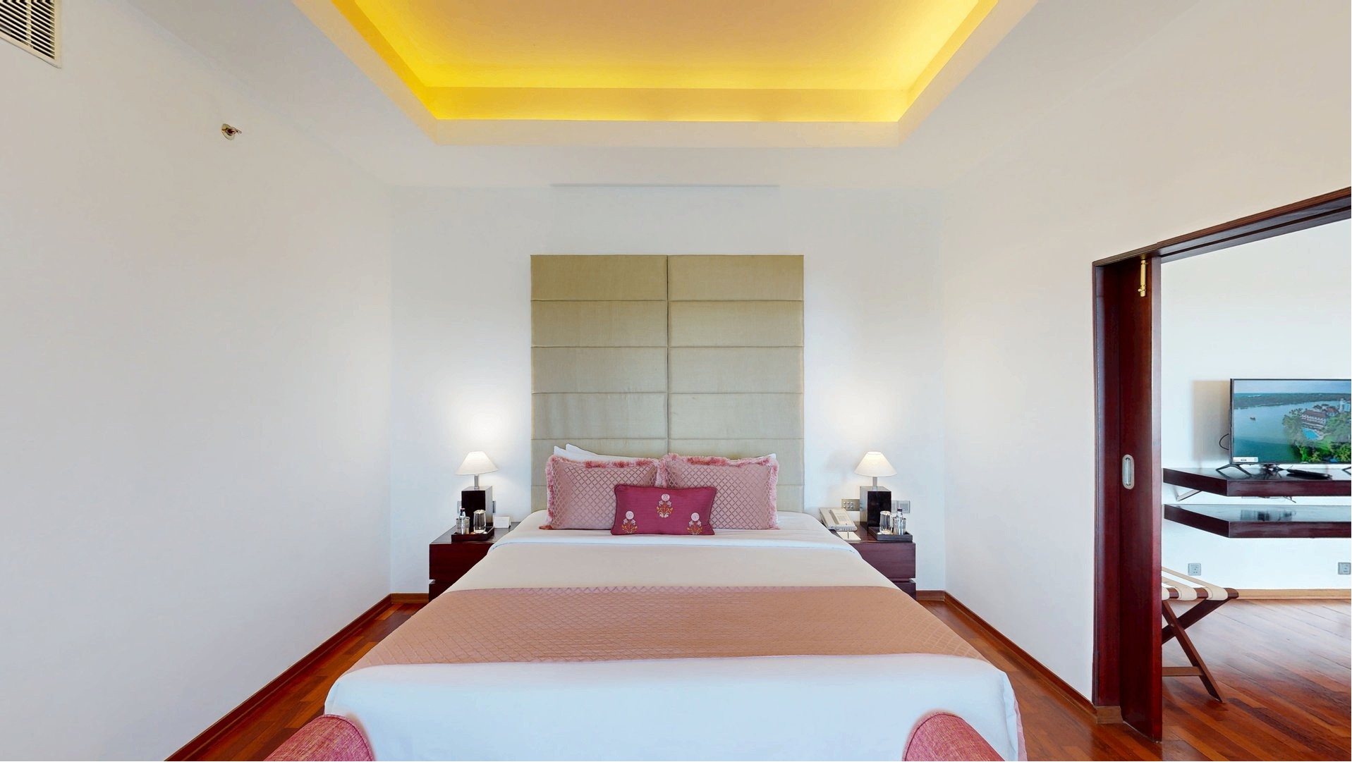Royal Suite with Panoramic