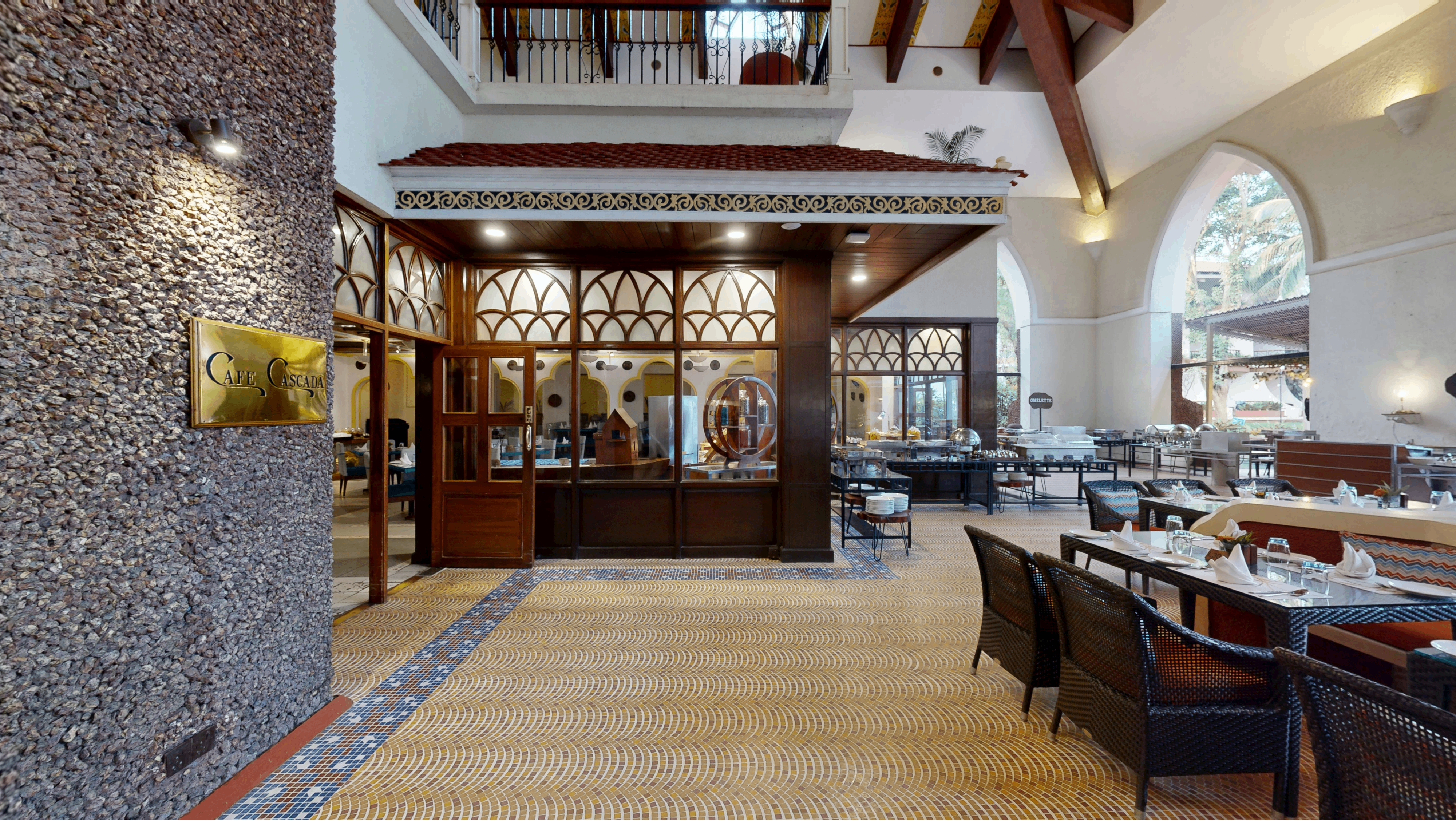 Lanai and Cafe Cascada