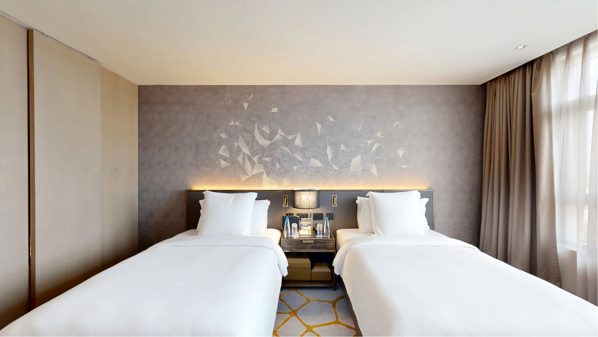 Cityscape Suite Twin Room